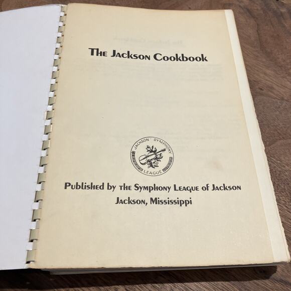 The Jackson Cookbook by The Symphony League of Jackson Mississippi (Comb Bound) - Picture 7 of 15